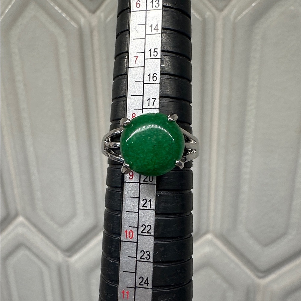 Green Jade Silver Tone Ring- Size 8.75